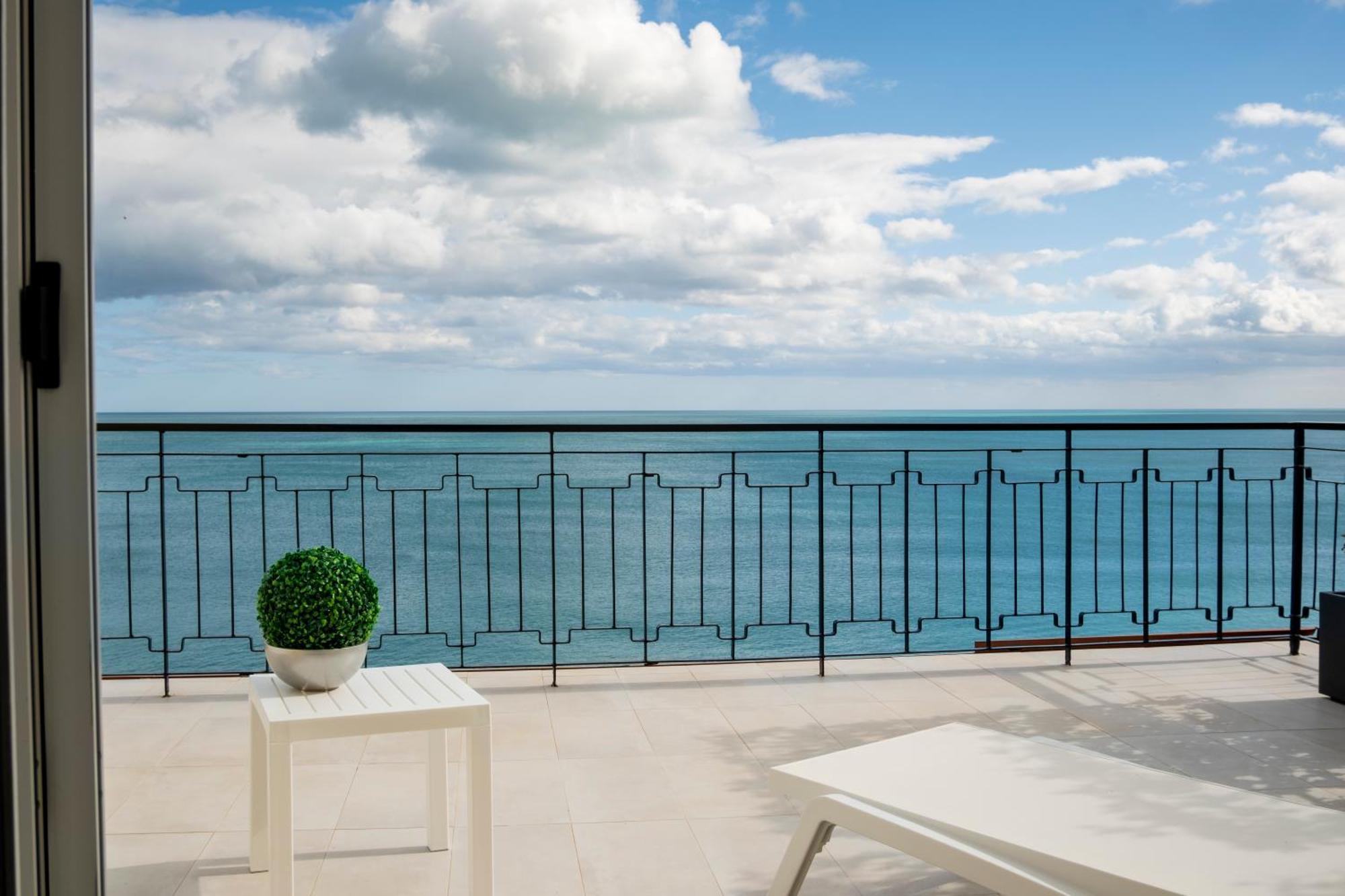 Blu Marine Bed and Breakfast Catanzaro Exteriör bild